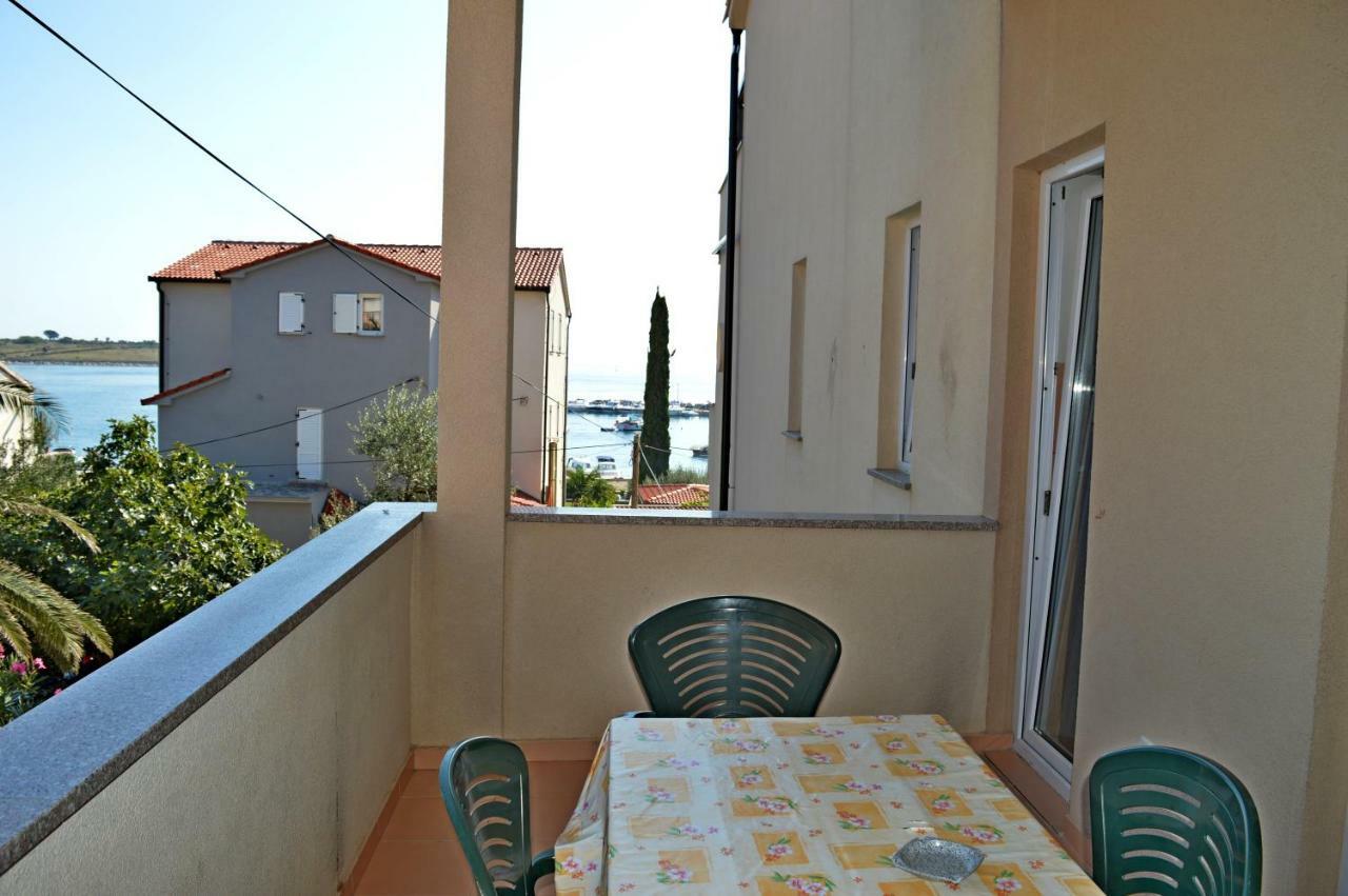 Apartments Macak Novalja Room photo